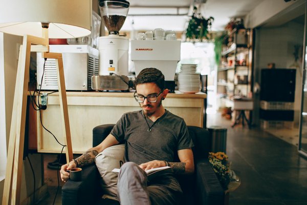 Unleash the power of smart lighting: top solutions for your home automation setup